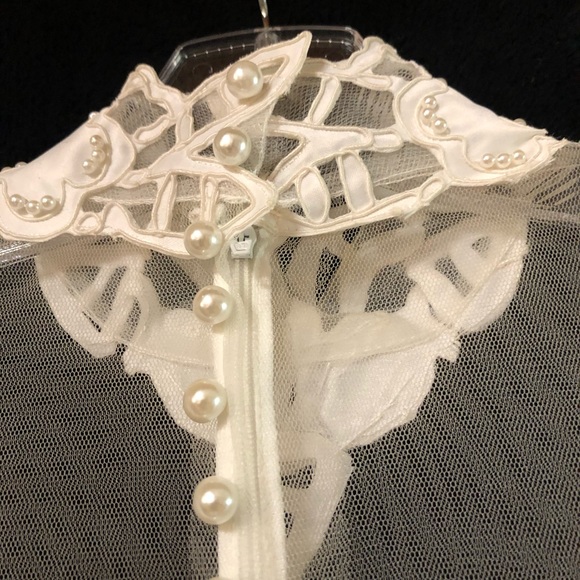 White wedding, prom or pageant gown - Picture 8 of 8